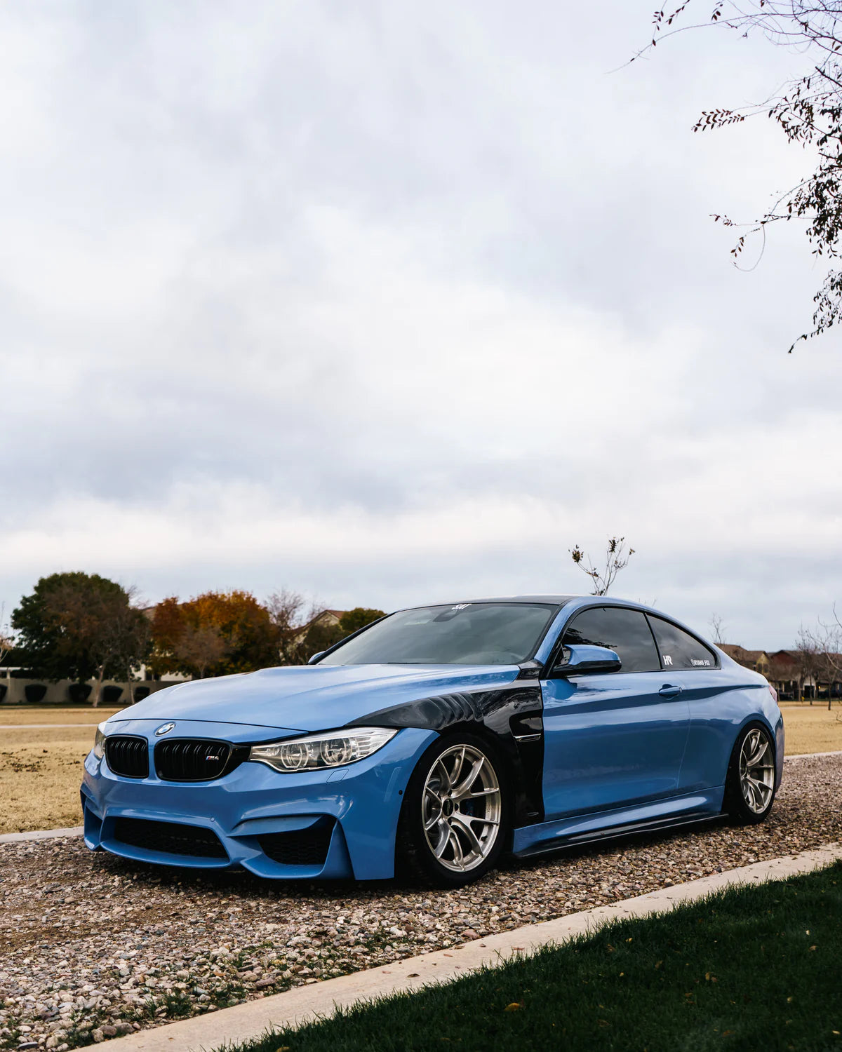 F8X M3/M4 CARBON FIBER VENTED FENDERS-F80/F82