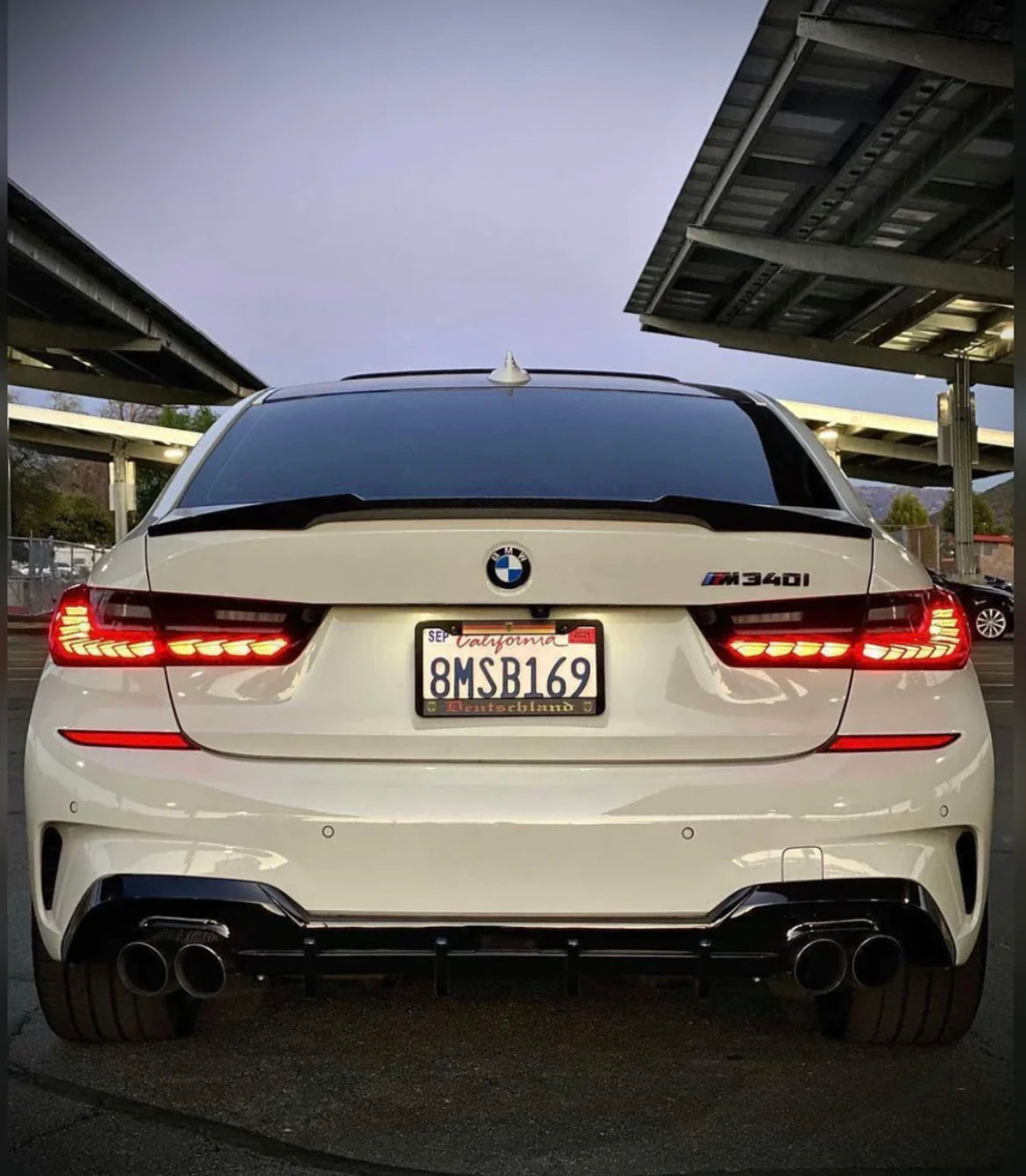 G20/G80 “M4” STYLE CARBON FIBER SPOILER