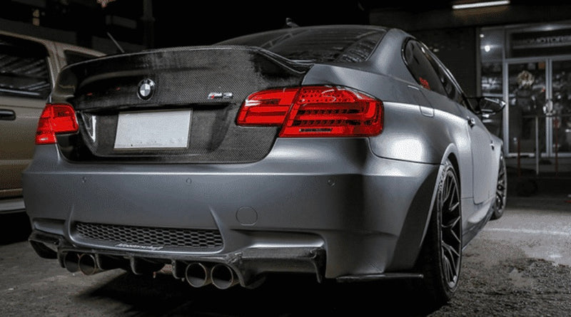 E92 ERICSSON AMUSE CARBON FIBER TRUNK